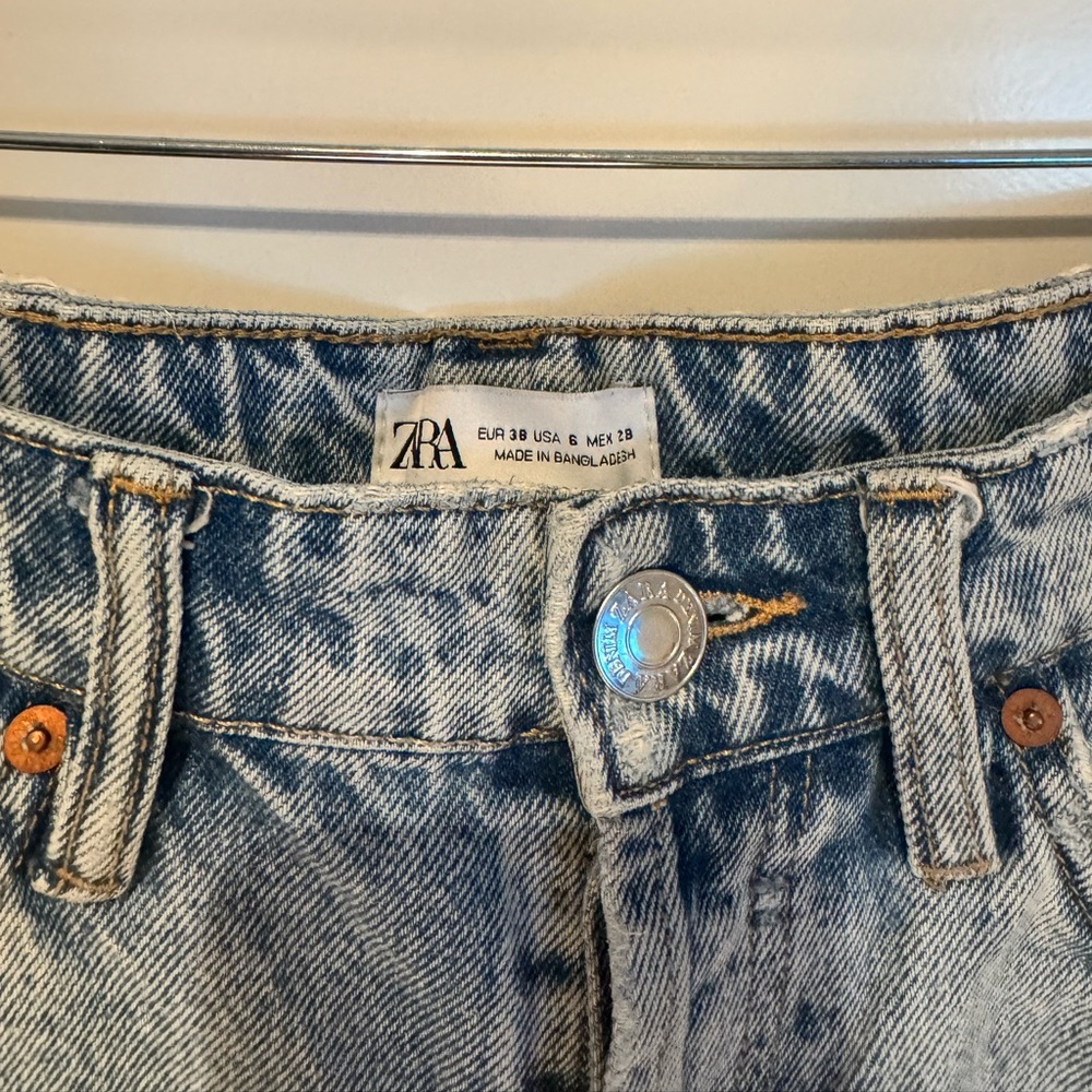 Zara Mom Jeans - Picture 3 of 5